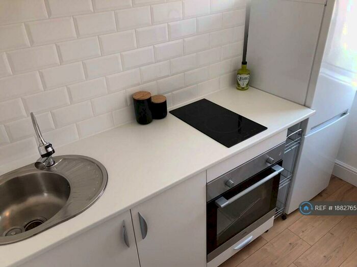 1 Bedroom Flat To Rent In Nantwich Road, Crewe, CW2