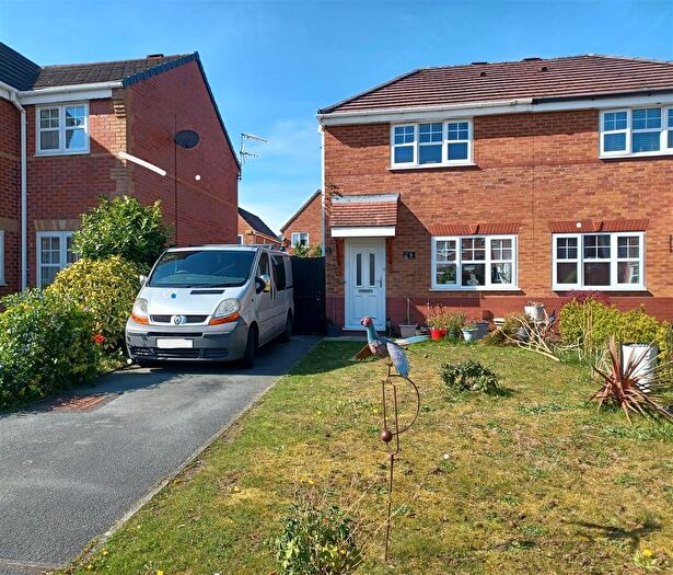 2 Bedroom Property For Sale In Marlowe Close, Ettiley Heath, Sandbach, CW11