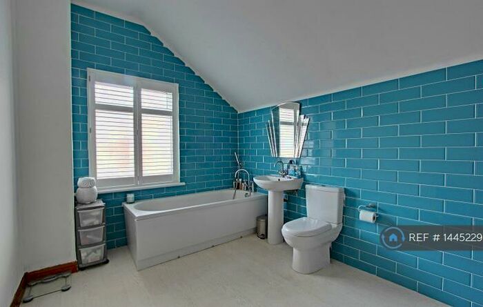 2 Bedroom Terraced House To Rent In Clumber Street, Hull, HU5