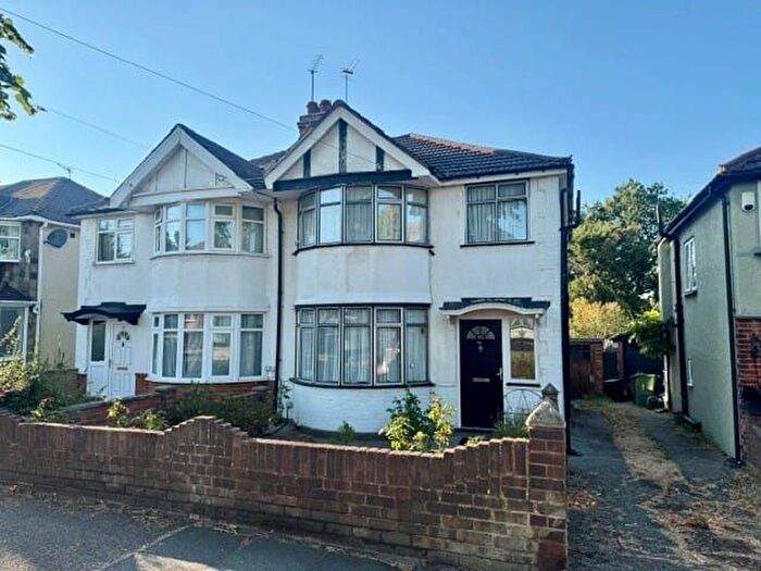 3 Bedroom Semi Detached House For Sale In Somervell Road, Harrow, HA2