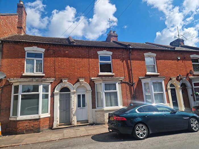 3 Bedroom Terraced House To Rent In Talbot Road, Northampton, NN1