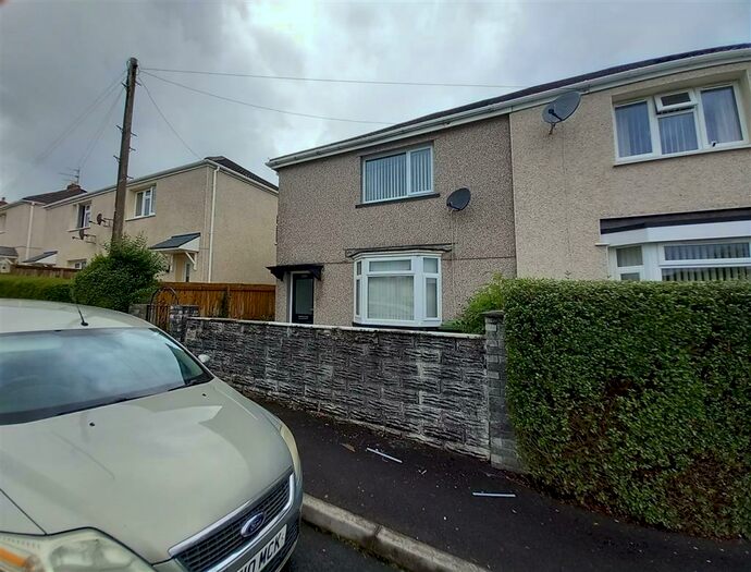 3 Bedroom Semi-Detached House To Rent In Trenant, Hirwaun, Aberdare, CF44