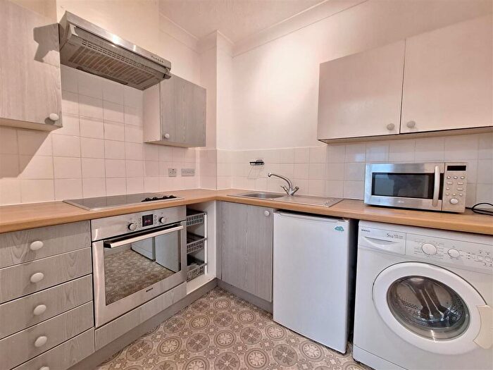 1 Bedroom Flat To Rent In Sun Street, RG1