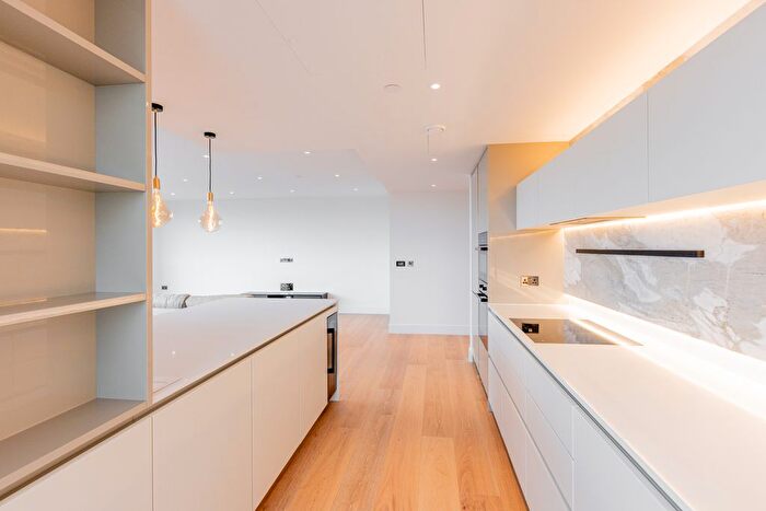 2 Bedroom Flat To Rent In White City Living, Cassini Apartments, Cascade Way, White City, W12