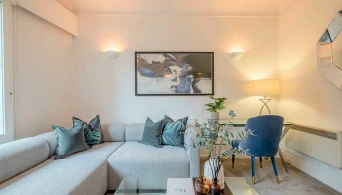 4 Bedroom Apartment To Rent In Park Road, London, NW8