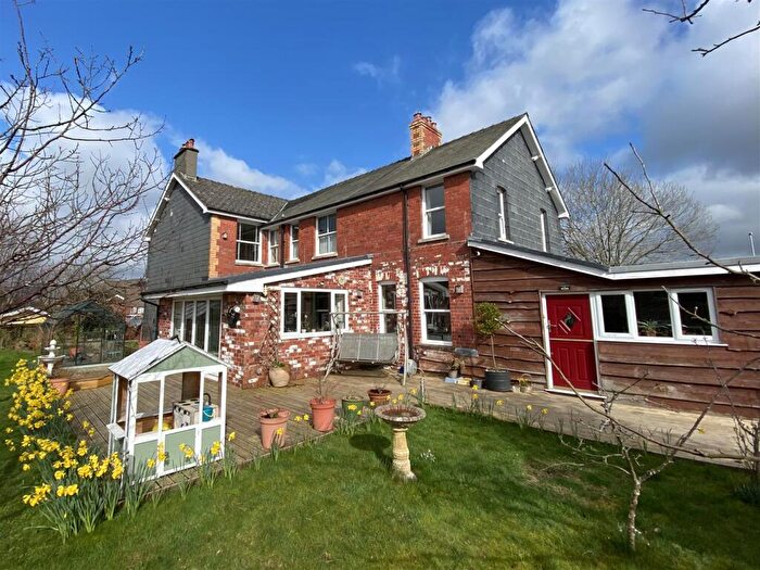 3 Bedroom Semi-Detached House For Sale In Y Maes, Rhayader, LD6