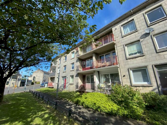 2 Bedroom Flat To Rent In Thornhill, Johnstone, PA5