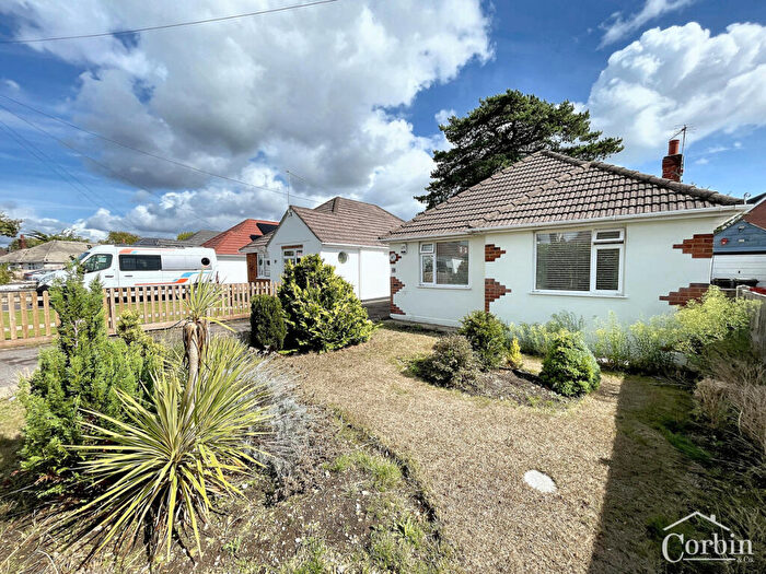 2 Bedroom Detached Bungalow For Sale In Markham Avenue, Bournemouth, BH10