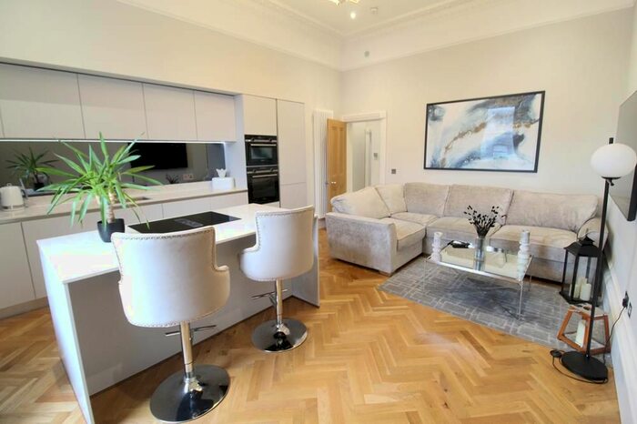 2 Bedroom Flat To Rent In Union Street, Aberdeen, AB11