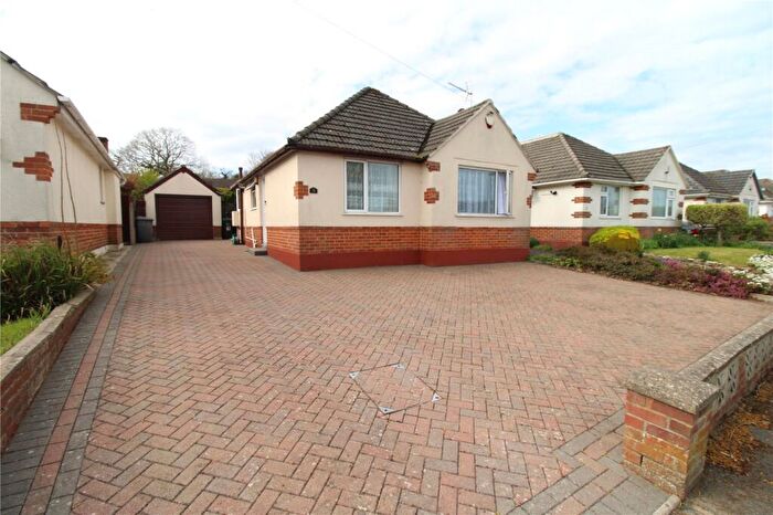 2 Bedroom Bungalow For Sale In Milford Drive, Bournemouth, Dorset, BH11