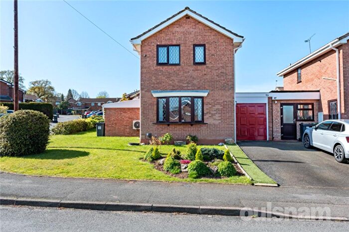 2 Bedroom Link Detached House For Sale In Rea Valley Drive, Birmingham, West Midlands, B31