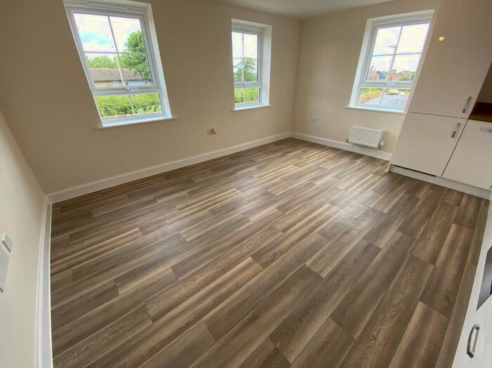 1 Bedroom Flat To Rent In Somerset Avenue, Leicester, LE4