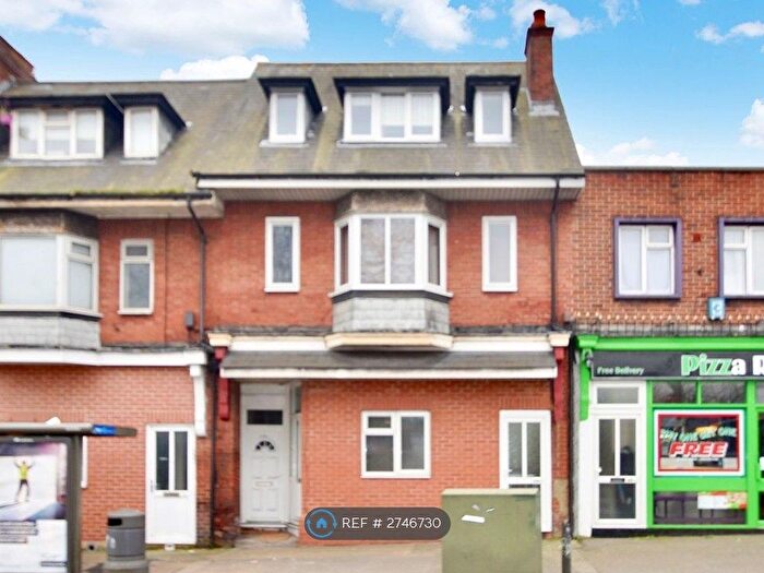 3 Bedroom Flat To Rent In Bitterne Road West, Southampton, SO18