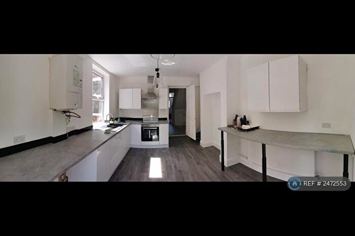 3 Bedroom Semi-Detached House To Rent In Highfield Road, Birkenhead, CH42