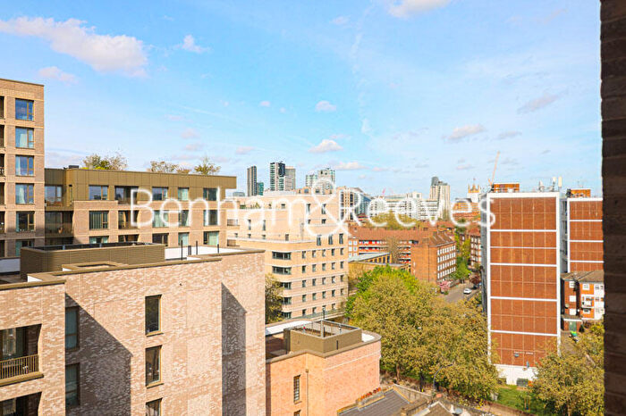 2 Bedroom Apartment To Rent In Gasholder Place, London, SE11