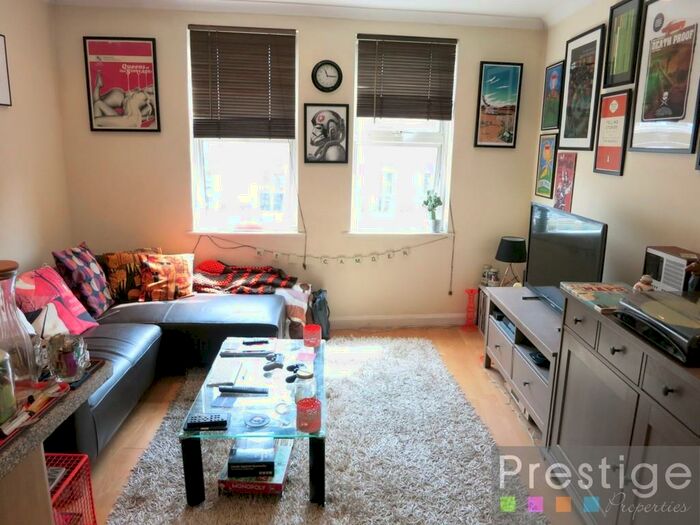 1 Bedroom Apartment To Rent In Kentish Town Road, London, NW5