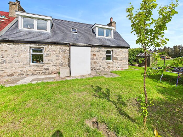 2 Bedroom Cottage For Sale In Dell Cottages, Kingussie, PH21