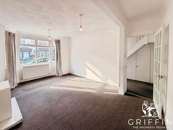 3 Bedroom Terraced House To Rent In Rosebery Road, Grays, RM17