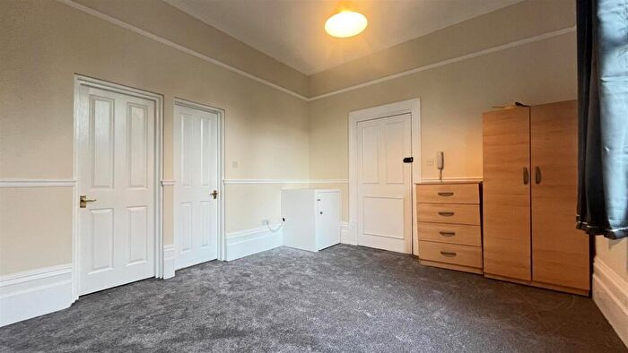 Studio To Rent In Cedar Road, Sutton, SM2