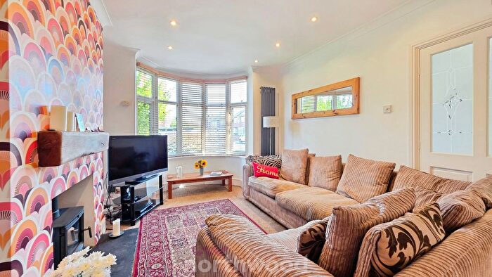 3 Bedroom Semi-Detached House For Sale In Harewood Road, Town Moor, Doncaster, DN2