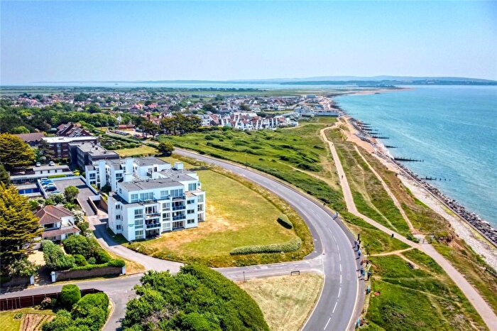 2 Bedroom Apartment For Sale In Park Lane, Milford On Sea, Lymington, Hampshire, SO41