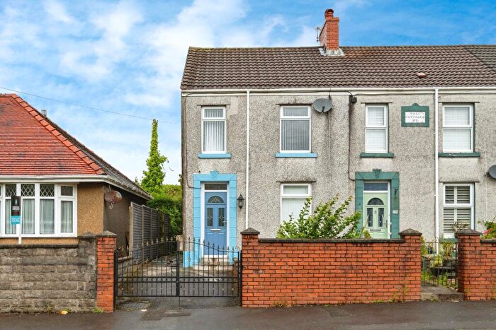 3 Bedroom End Of Terrace House For Sale In Gorseinon Road, Penllergaer, Swansea, SA4