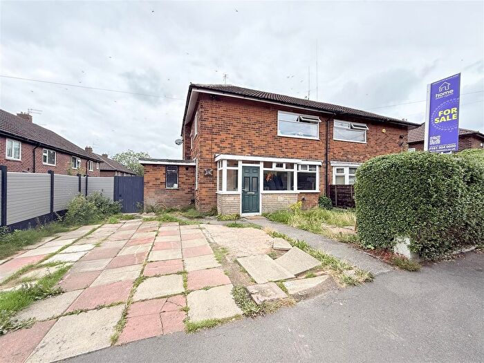 3 Bedroom Semi-Detached House For Sale In Shakespeare Avenue, Millbrook, Stalybridge, SK15