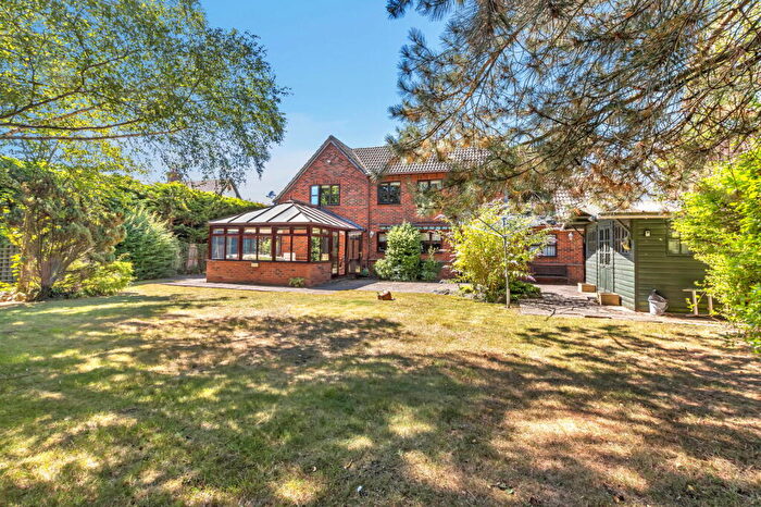 4 Bedroom Detached House For Sale In Fox Close, Dunton, Biggleswade, SG18