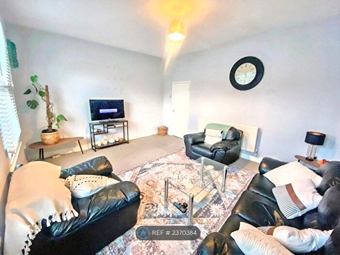 1 Bedroom Flat To Rent In Waghorn Street, London, SE15