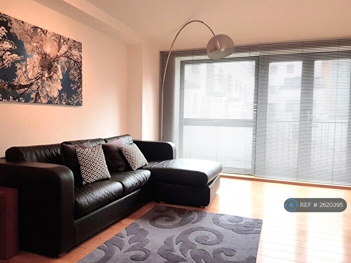 1 Bedroom Flat To Rent In Thackery Court, London, EC1M