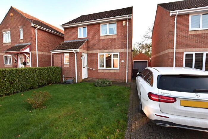 3 Bedroom Detached House For Sale In Friday Wood Green, Colchester, CO2