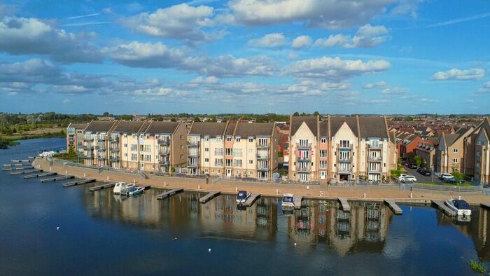 2 Bedroom Apartment To Rent In Wren Walk, Eynesbury, PE19