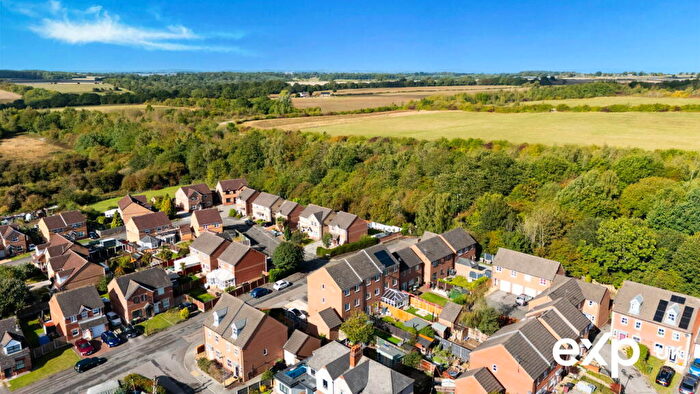 4 Bedroom Town House For Sale In Terrace Lane, Pleasley, Mansfield, NG19