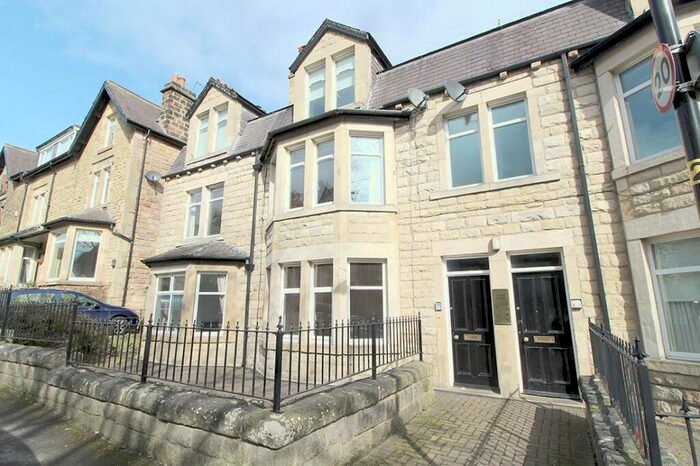 2 Bedroom Flat To Rent In Glebe Road, Harrogate, HG2