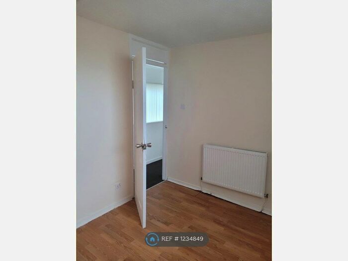 3 Bedroom Terraced House To Rent In Torbrex Road, Cumbernauld, Glasgow G67