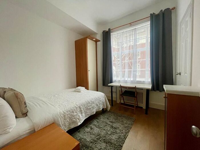 Studio To Rent In Fulham Palace Road, Hammersmith, London, W6