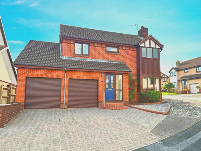 4 Bedroom Detached House For Sale In Frensham Gardens, Plymouth, PL6