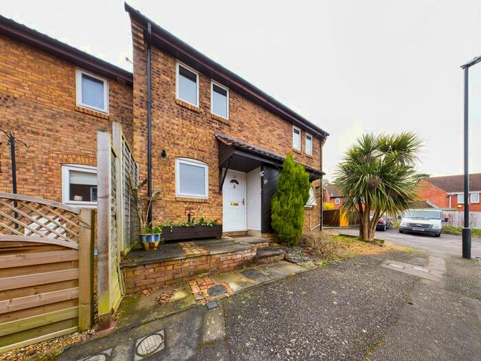 2 Bedroom Terraced House To Rent In Gorse Close, Tollgate Hill, RH11