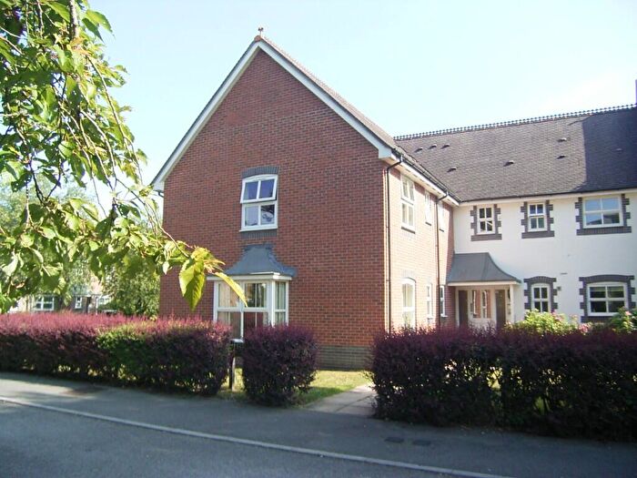 2 Bedroom Flat To Rent In Kennet Way, Hungerford, Berkshire, ., RG17
