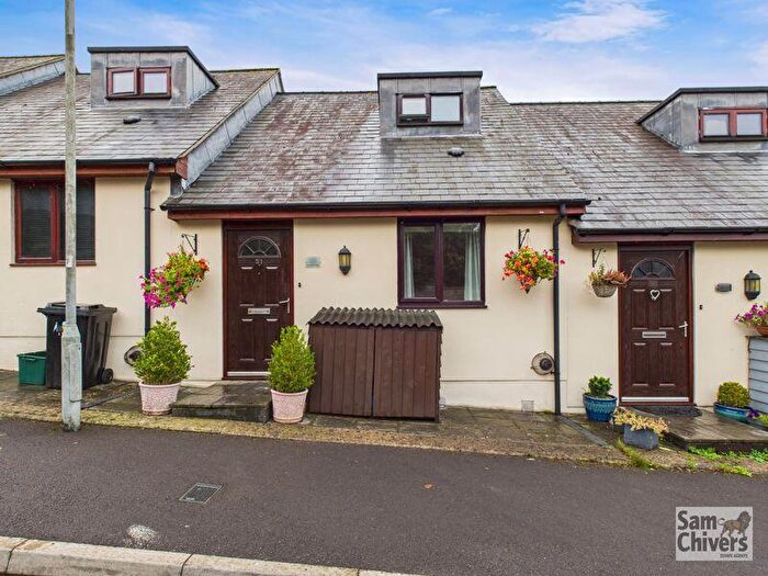 4 Bedroom Terraced House For Sale In Stoneable Road, Radstock, BA3