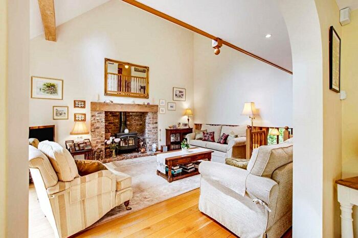 4 Bedroom Detached House For Sale In Sandy Lane, Addington, West Malling, ME19