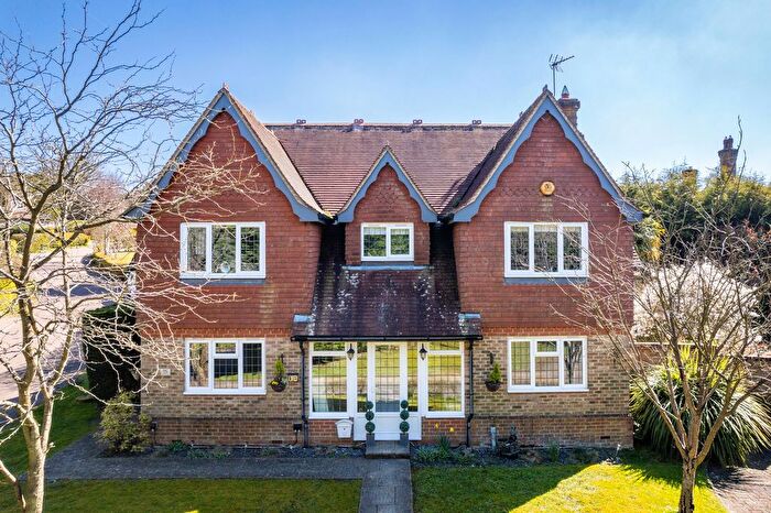 4 Bedroom Detached House For Sale In Thorndean Drive, Warninglid, RH17