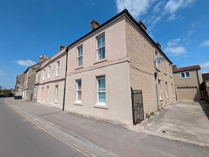 2 Bedroom Flat For Sale In Flat, The Causeway, Chippenham, Wiltshire, SN15