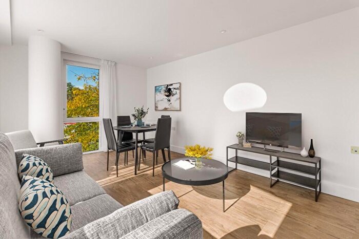 2 Bedroom Apartment To Rent In Station Approach, Epsom, Surrey, KT19