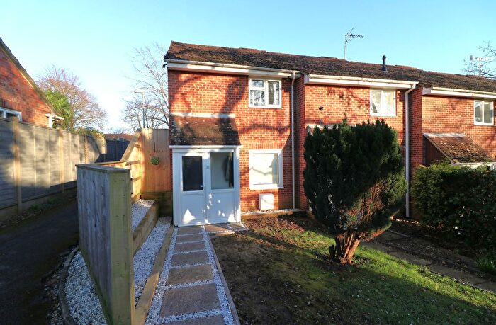 2 Bedroom End Terrace House For Sale In Havendale, Hedge End, SO30