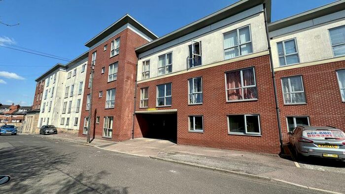1 Bedroom Apartment To Rent In St Crispins Court, Stockwell Gate, Mansfield, NG18