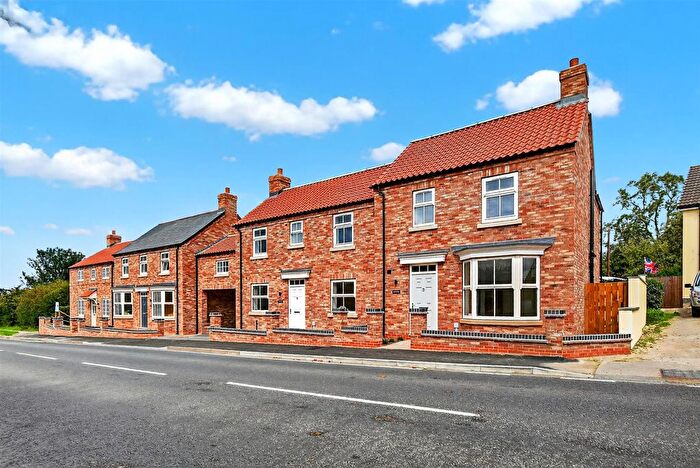 3 Bedroom Semi-detached House For Sale In Thirsk Road, Easingwold, York, YO61