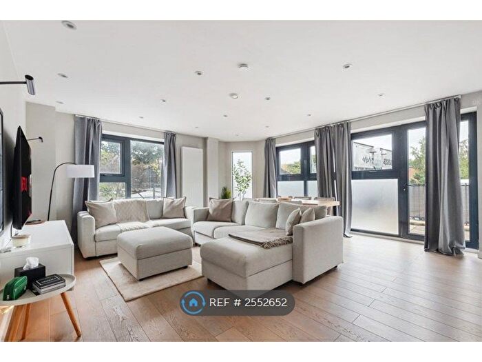 2 Bedroom Flat To Rent In Ilderton Road, London, SE16