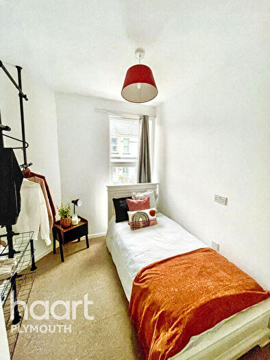 1 Bedroom End Of Terrace House To Rent In Desborough Road, Plymouth, PL4