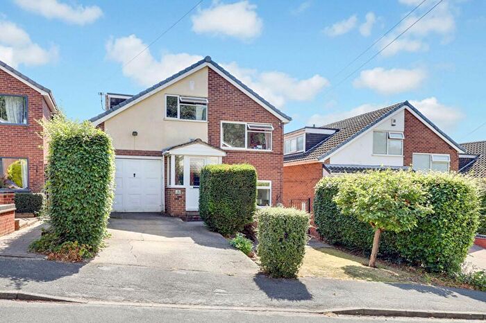4 Bedroom Detached House For Sale In Linsdale Gardens, Gedling, NG4